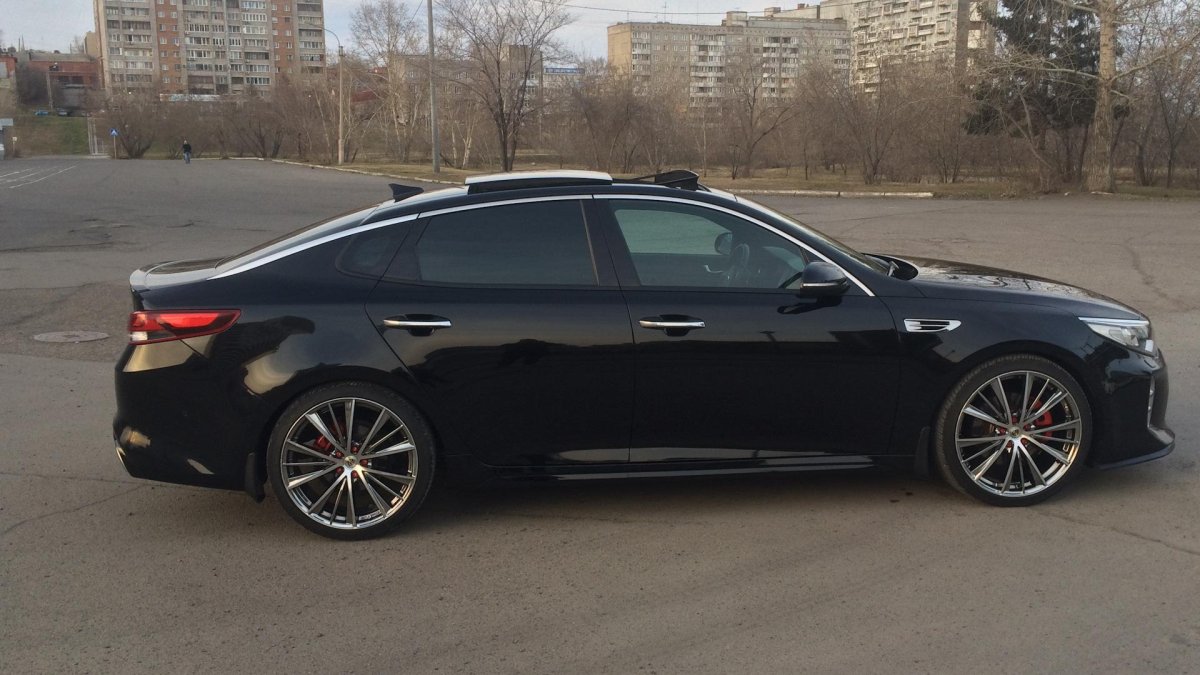 Kia Optima gt line r19