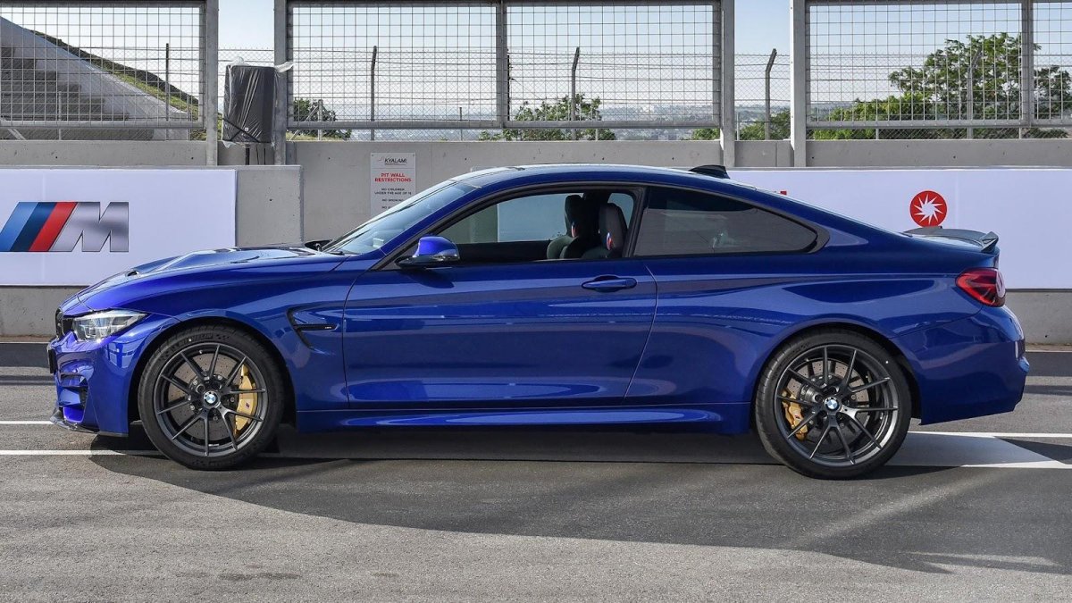 BMW m4 CS