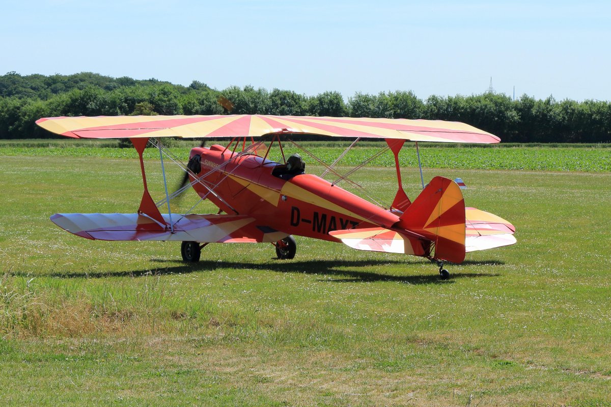 Самолет Пайпер биплан