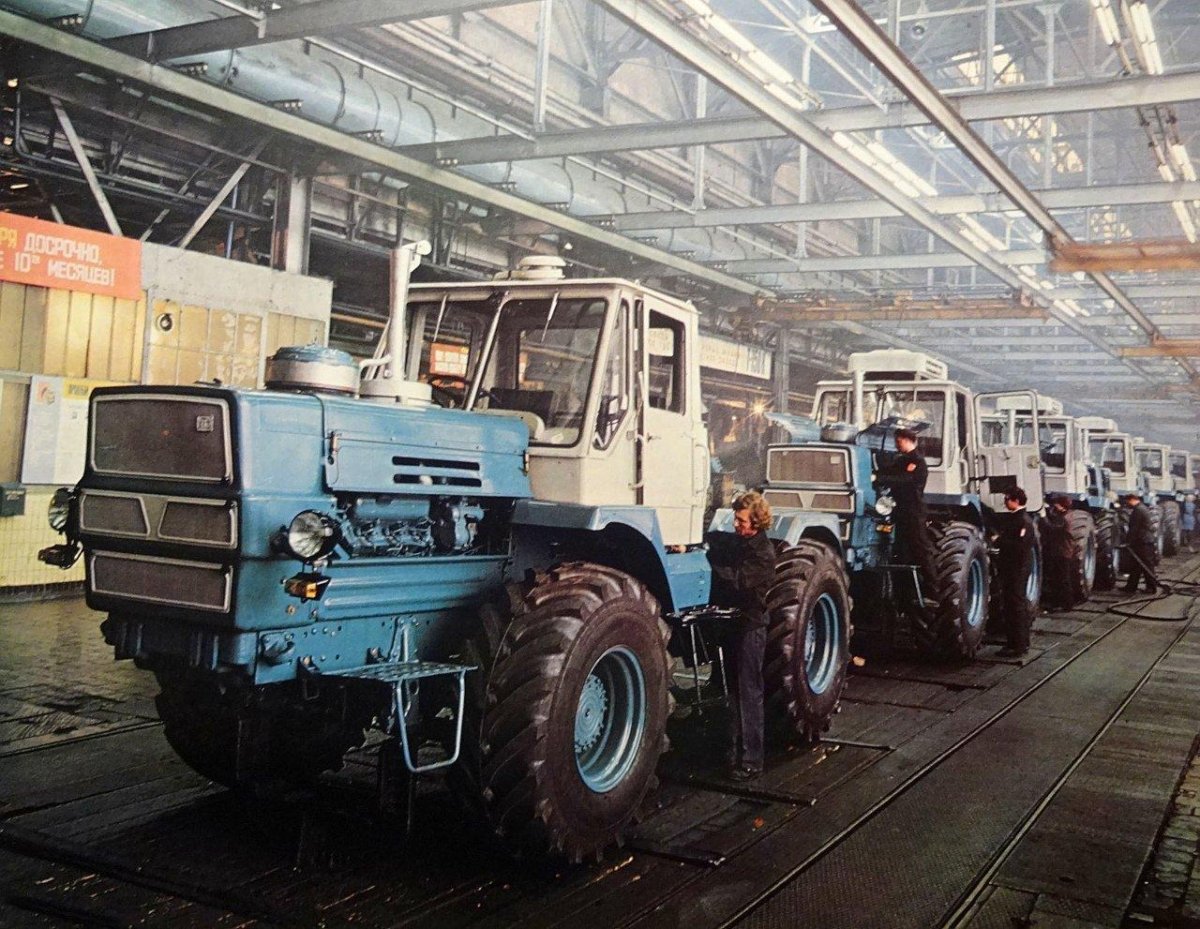 Трактор ХТЗ Т-150