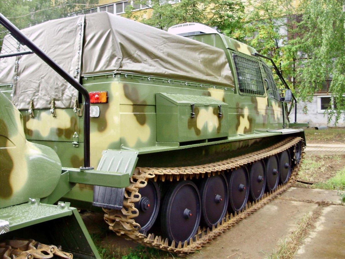Гусеничный снегоболотоход ГАЗ 34039