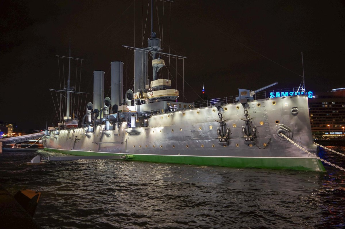 Крейсер Аврора в Санкт-Петербурге