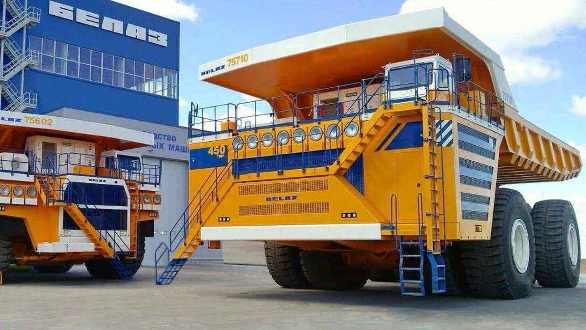 БЕЛАЗ-75710 самосвал