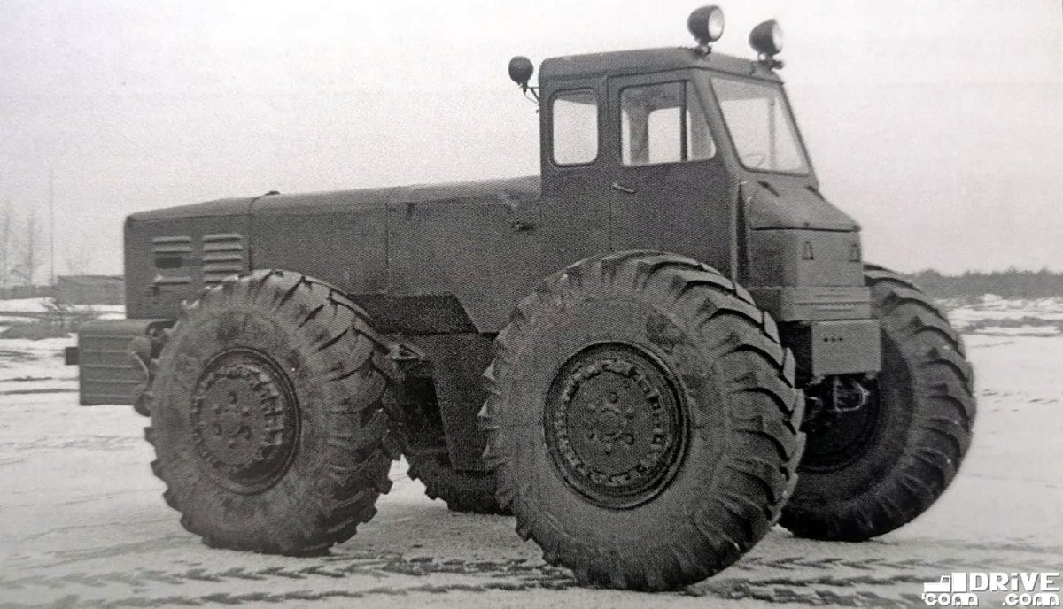 Инженерный тягач МОАЗ