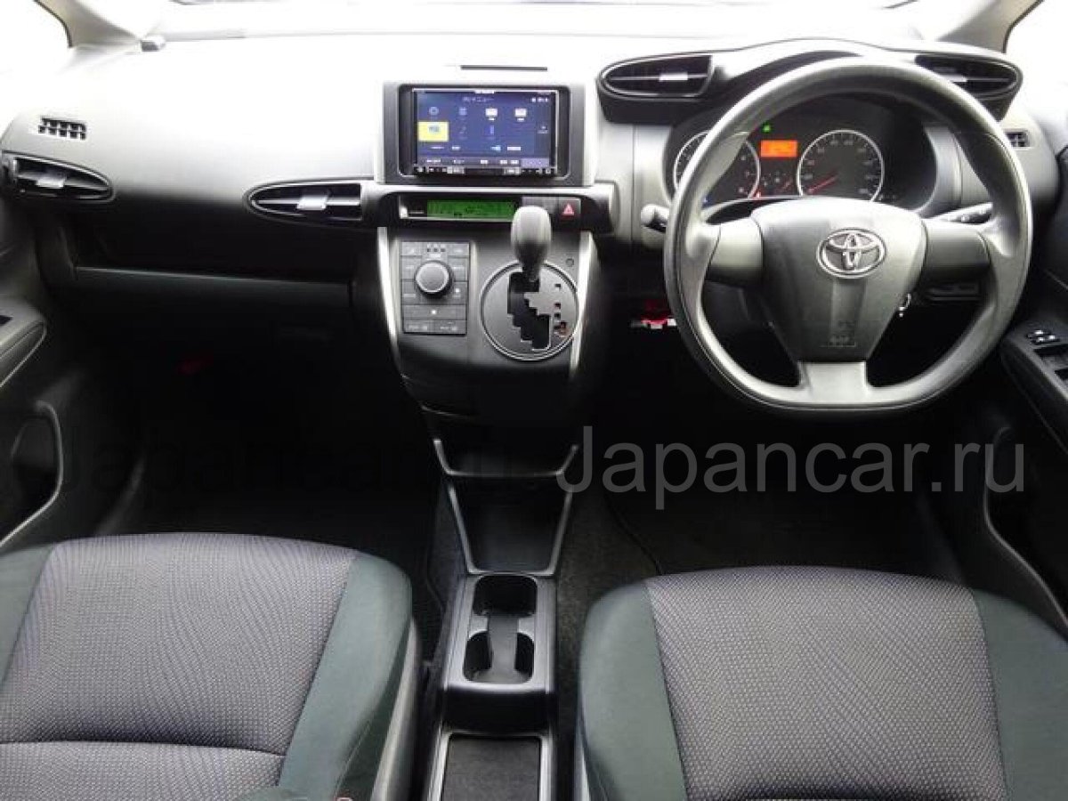 Toyota Wish 2018