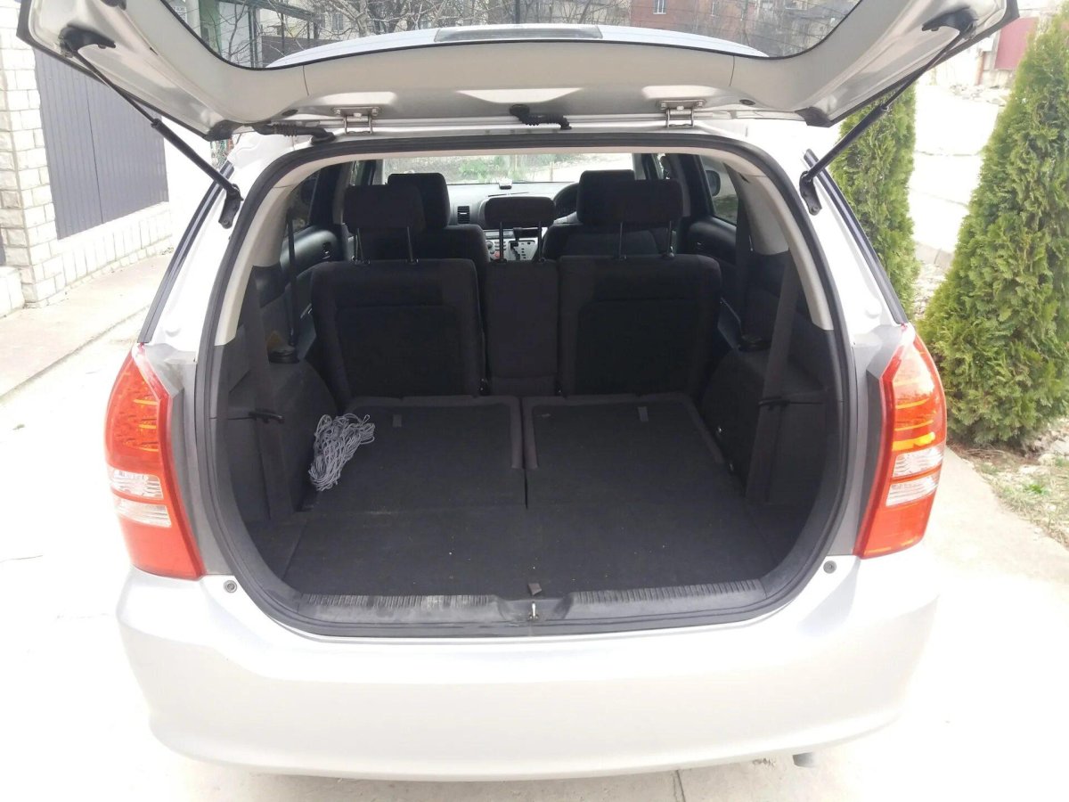 Трансформация салона Тойота Виш