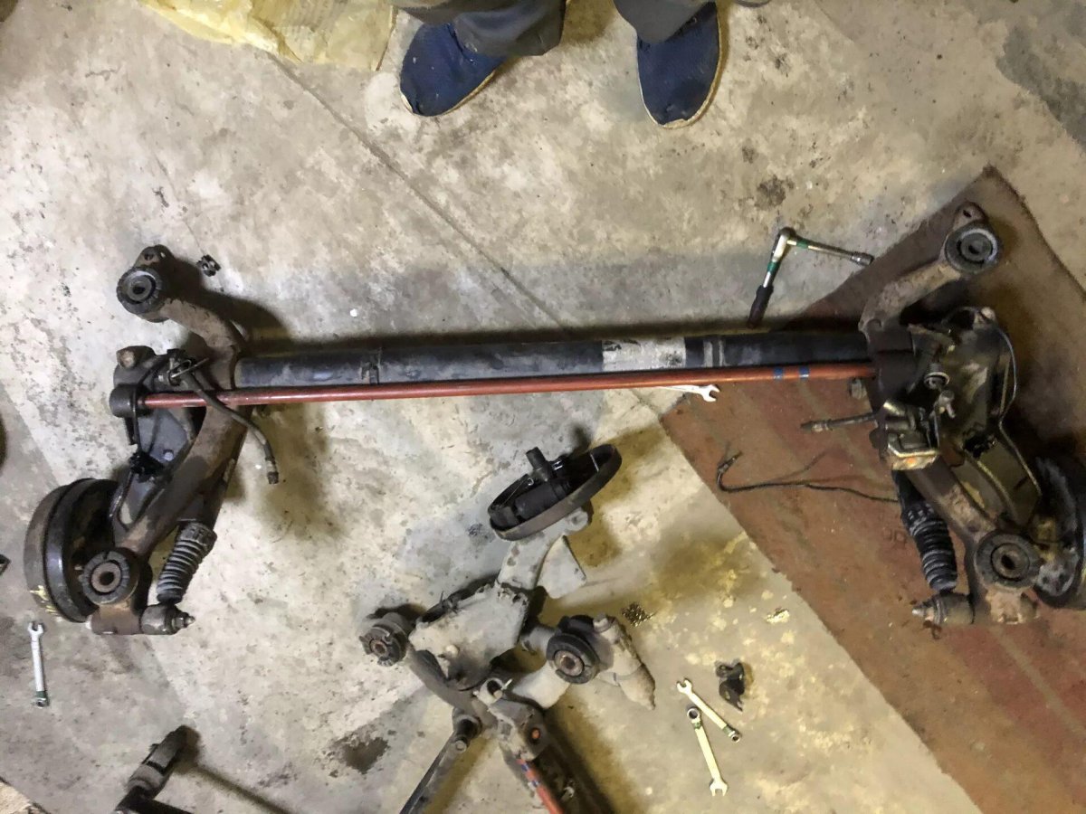 Балка Пежо 206