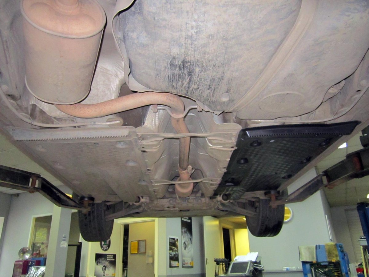 Днище Шкода Октавия 1.6