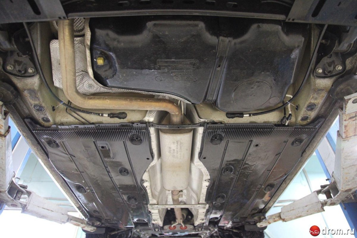 Skoda Octavia a5 снизу