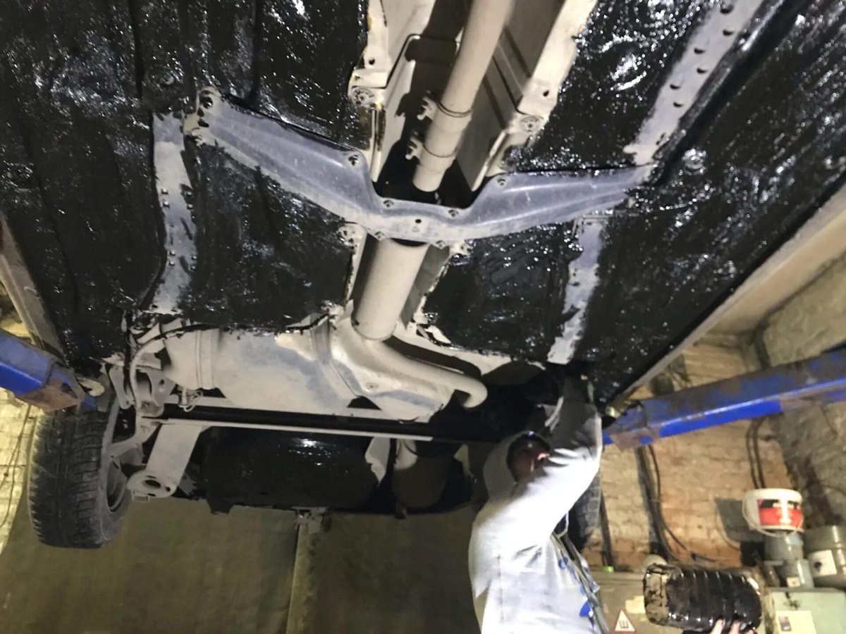 Днище Шкода Октавия а7