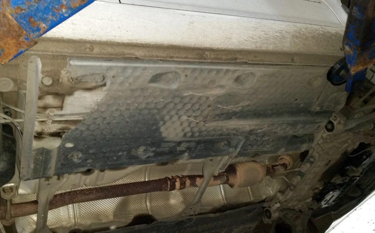 Дно Шкода Октавия а5