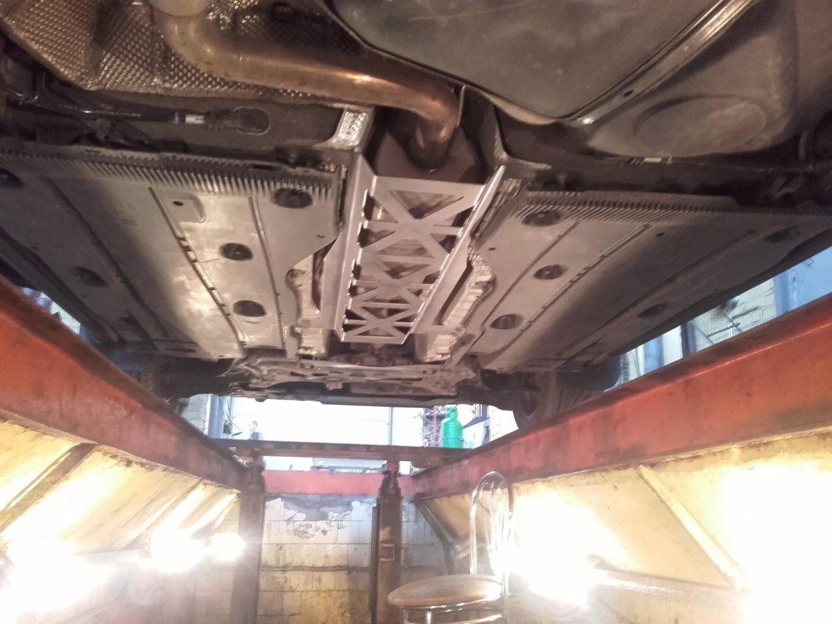 Днище Шкода Йети 1.8