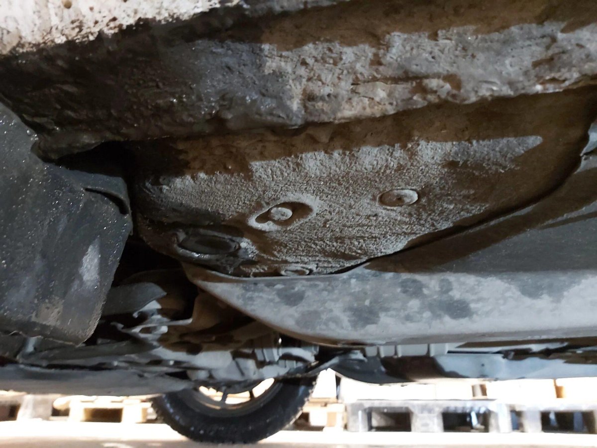 Шкода Октавия тур днище кузова