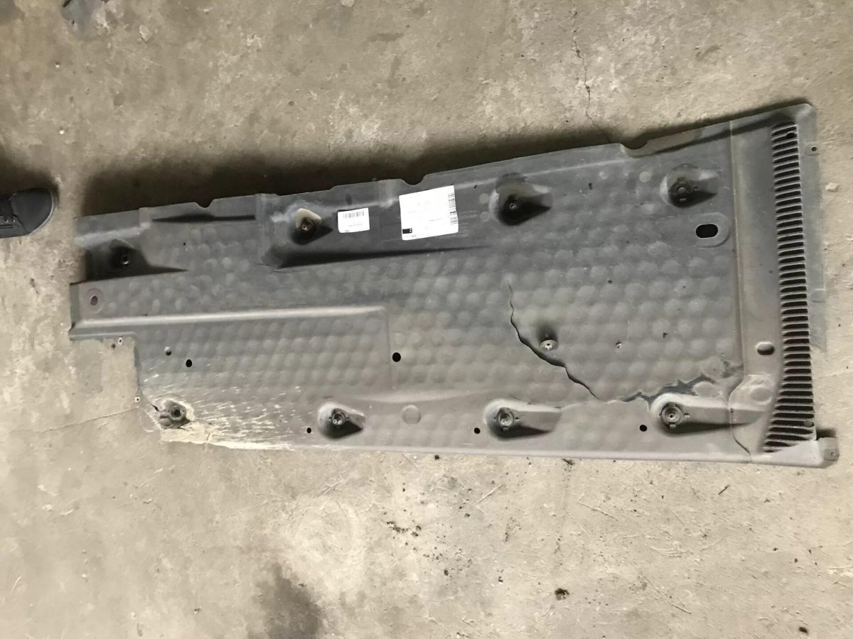 Защита днища левая Шкода Октавия а7