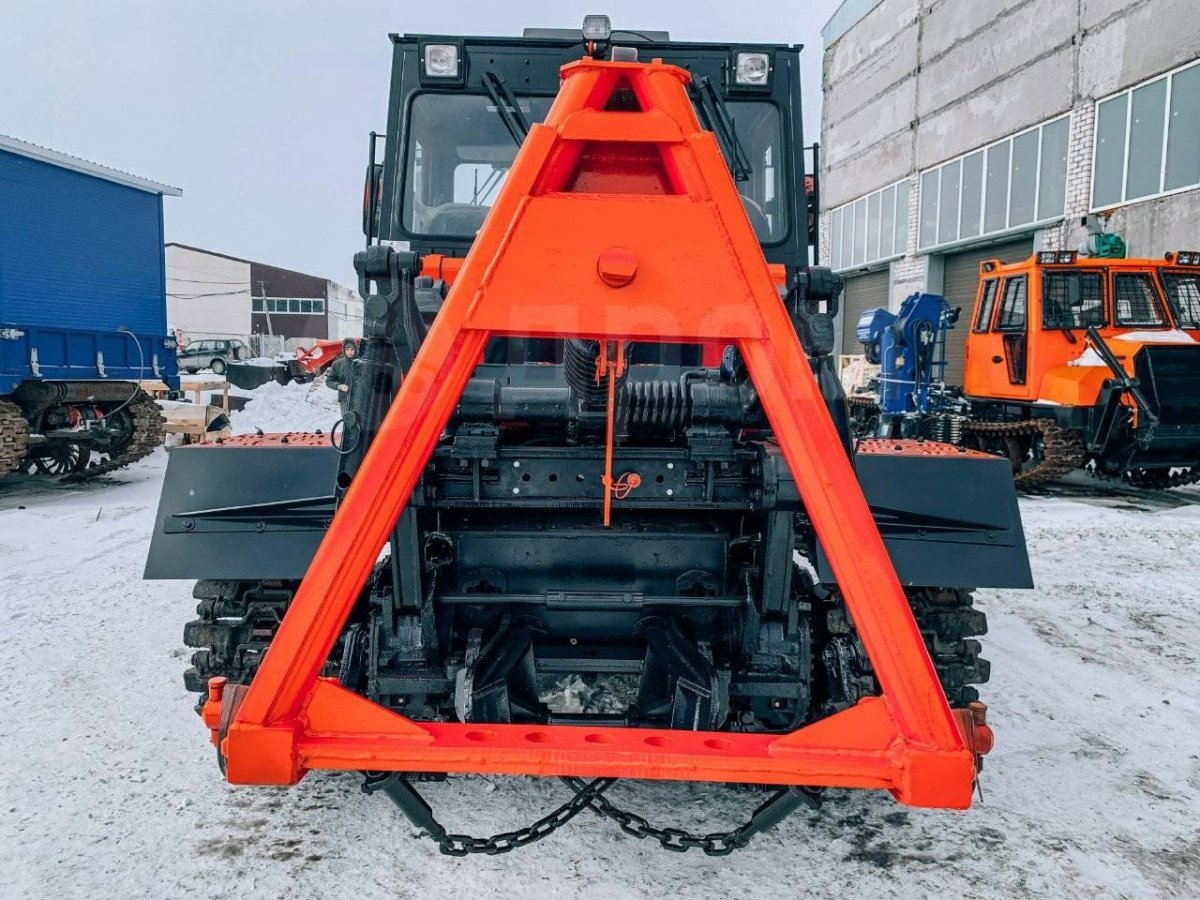 Гусеничный трактор ТЛС-5 барнаулец