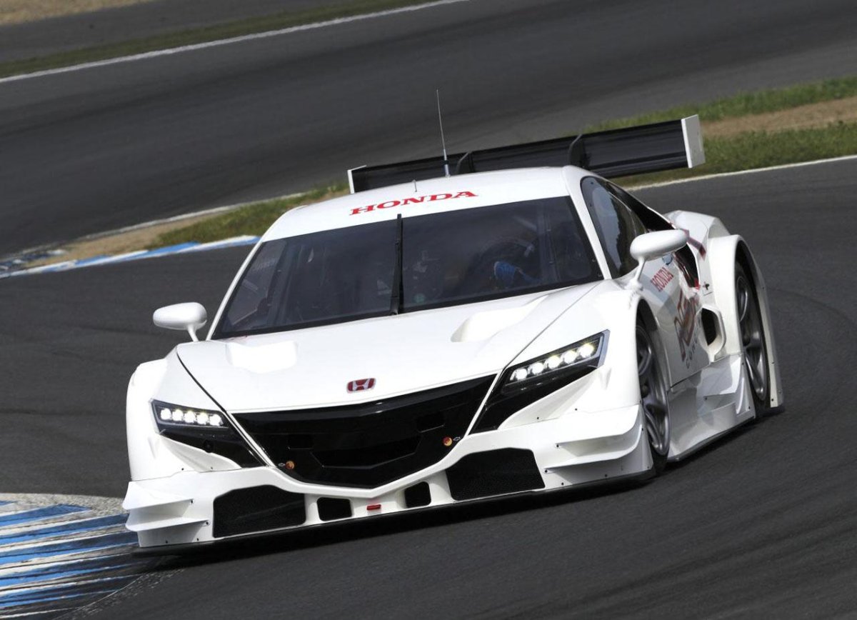 Гоночная Хонда NSX