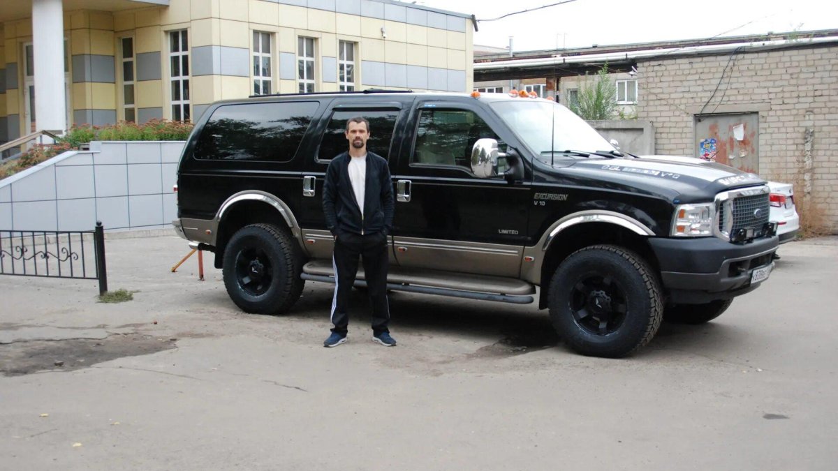 Форд Экскурсион f 650