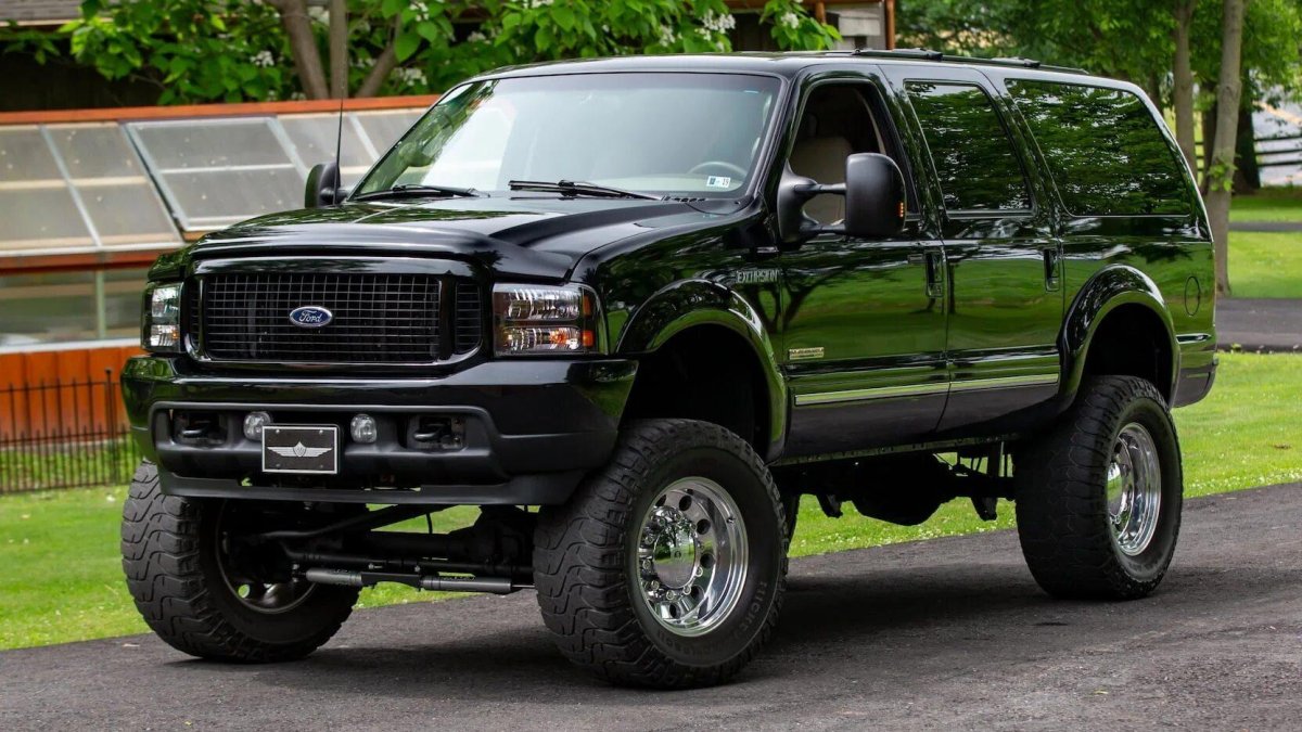 Форд Экскершн 2019