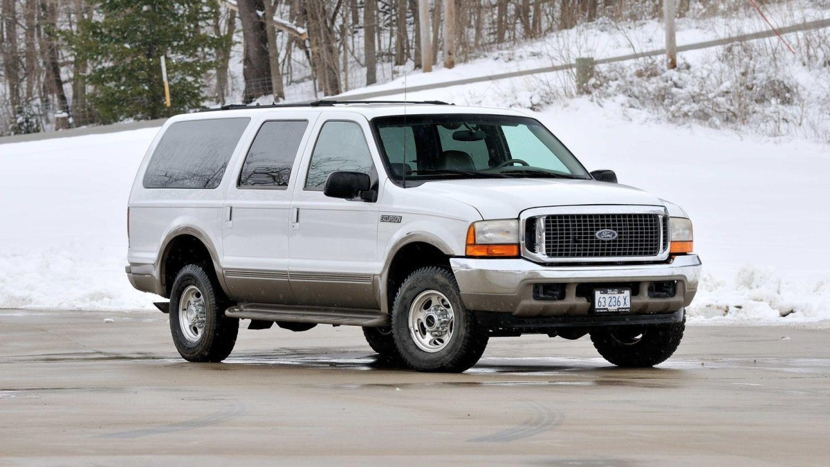 Ford Excursion 2002
