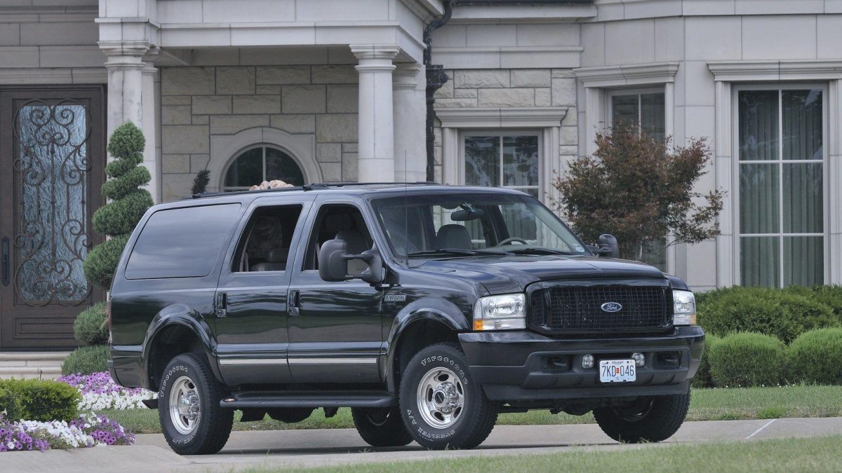 Ford Excursion 2002