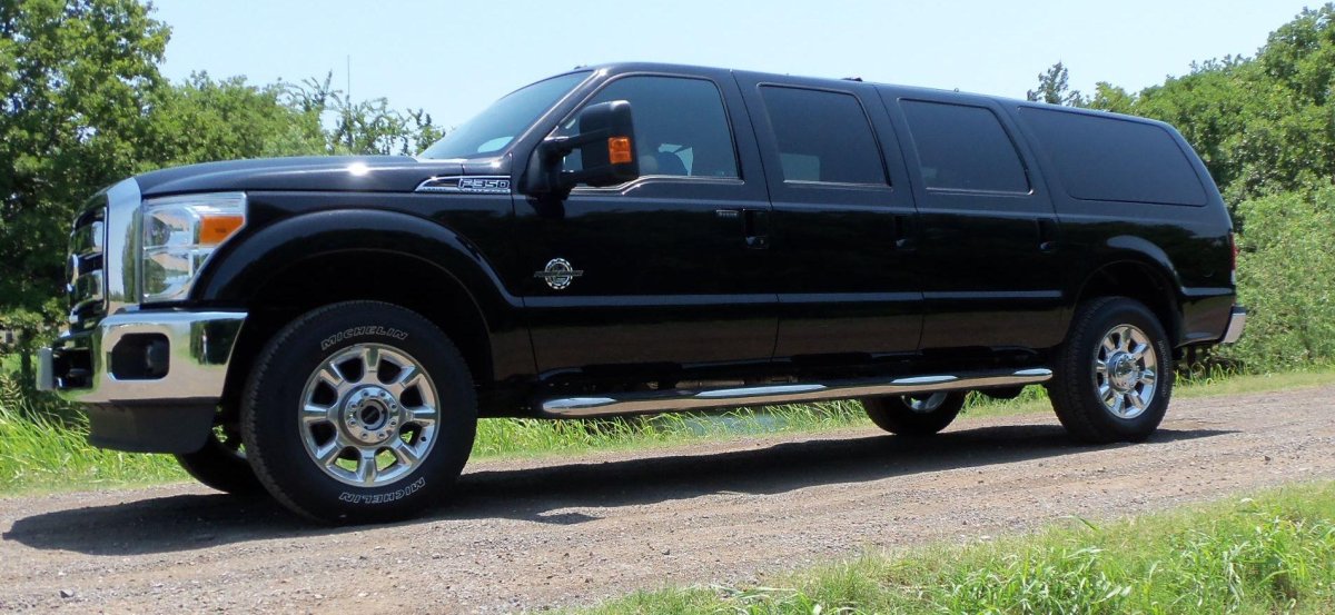 Ford Excursion 2011