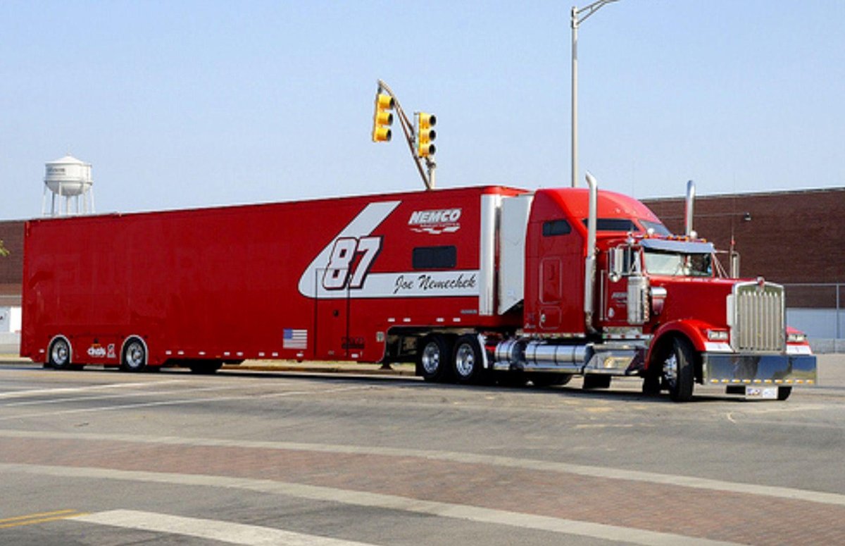 Грузовик наскар