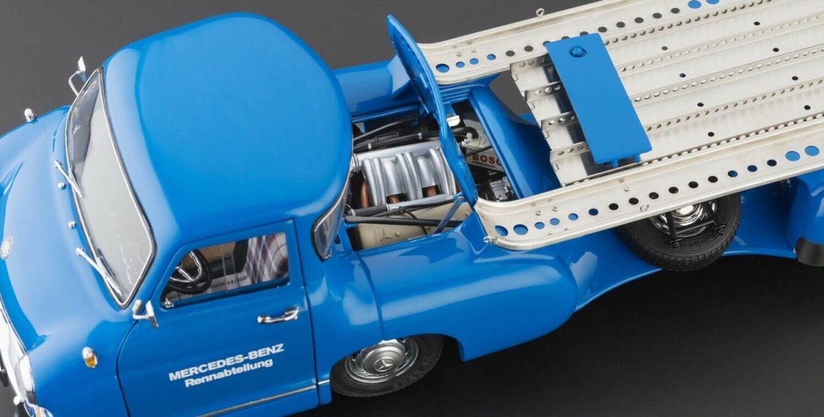 CMC Mercedes 300 SLR Blue