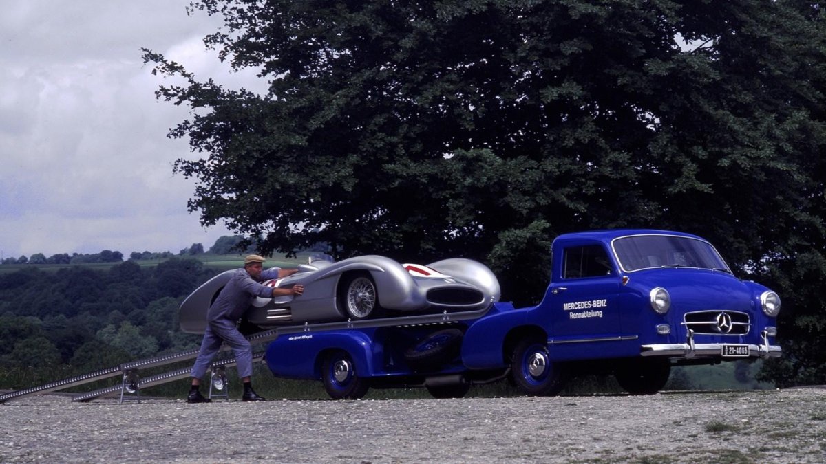 Mercedes Benz 1954 Renntransporter