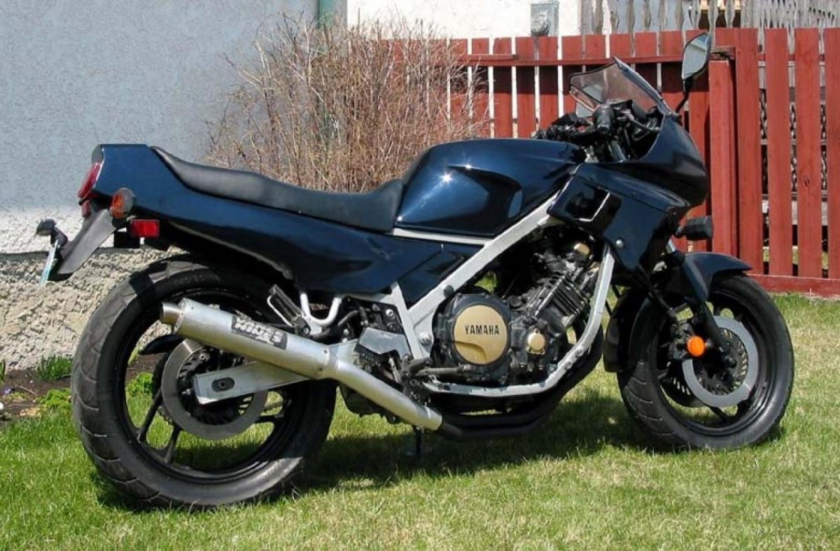 Yamaha fz750 Genesis