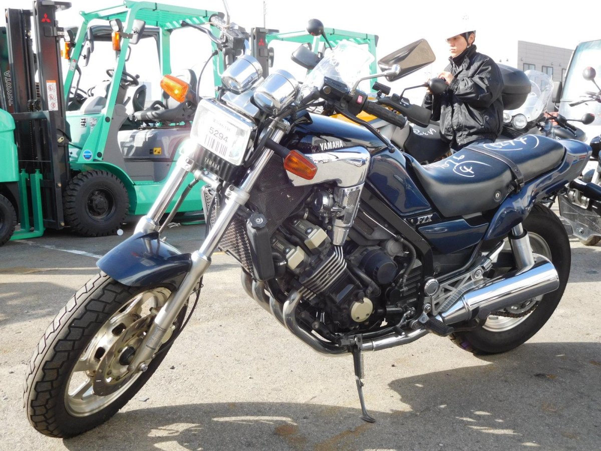 Ямаха 750 кубов