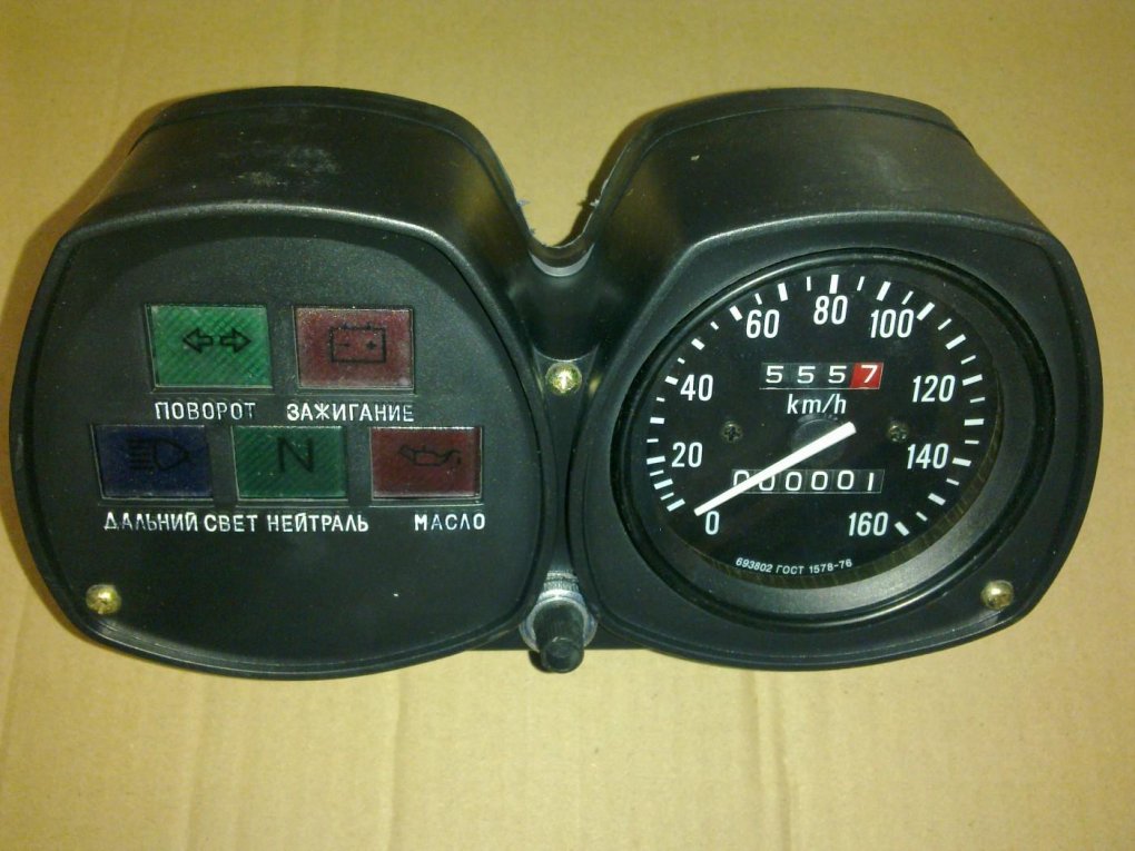 Приборная панель ИЖ Юпитер 5