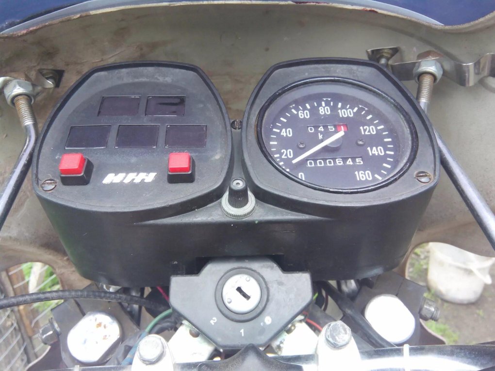 Крепление щитка приборов ИЖ Планета 5