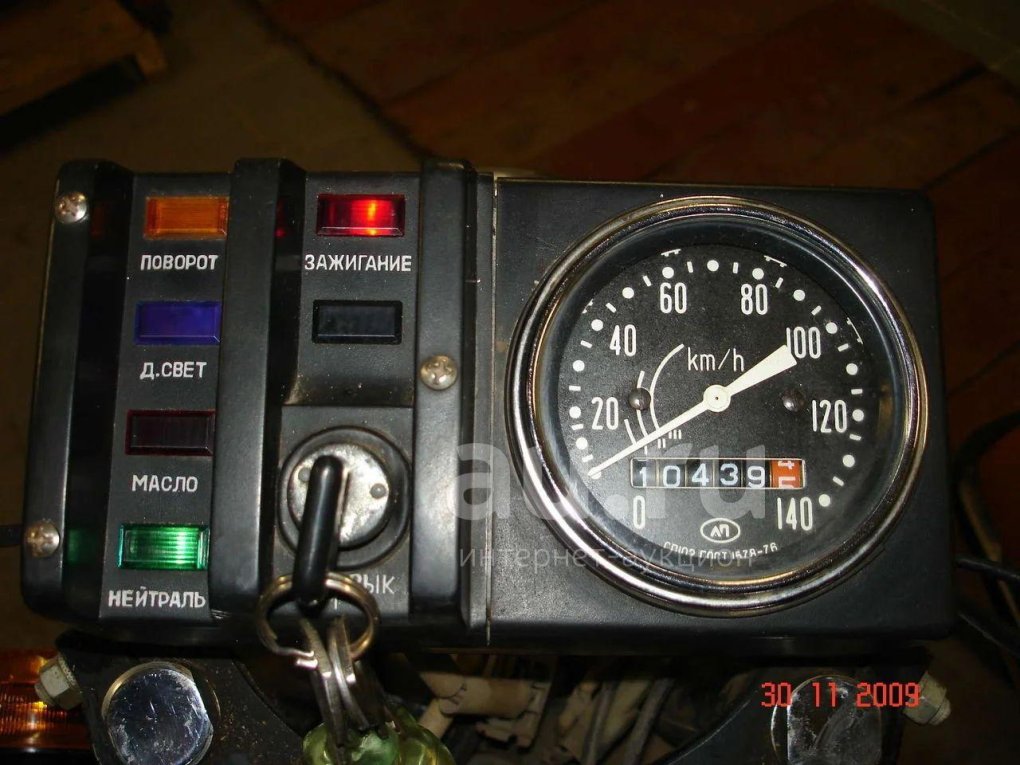 Приборная панель ИЖ Планета 4