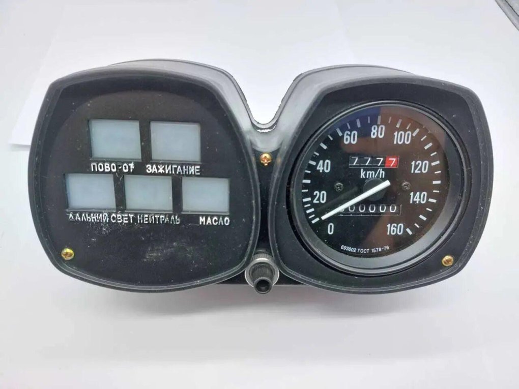 Панель приборов ИЖ Юпитер 5