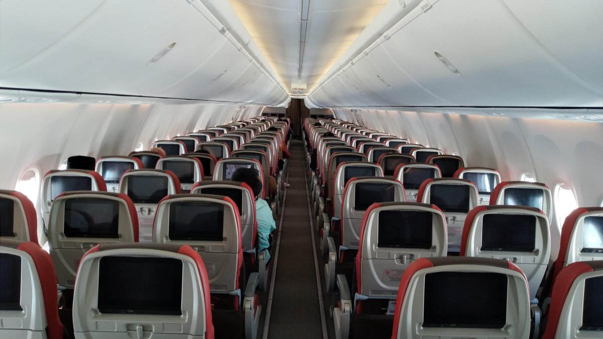 Самолеты Боинг 737-900 салон