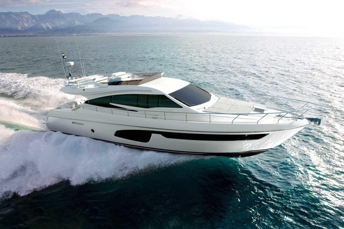 Ferretti 920