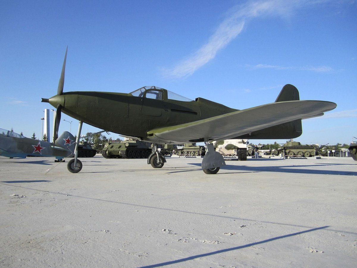 Самолет Кингкобра