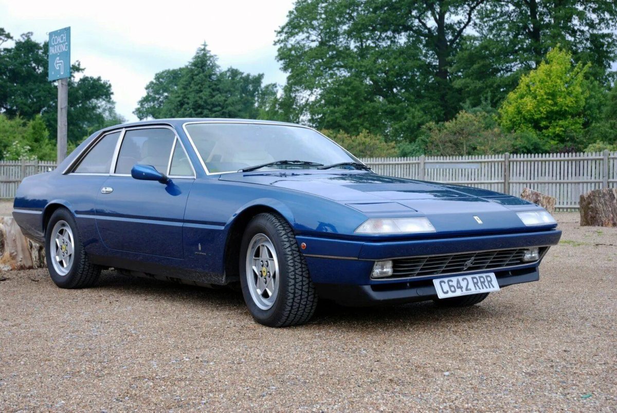 Ferrari 412i