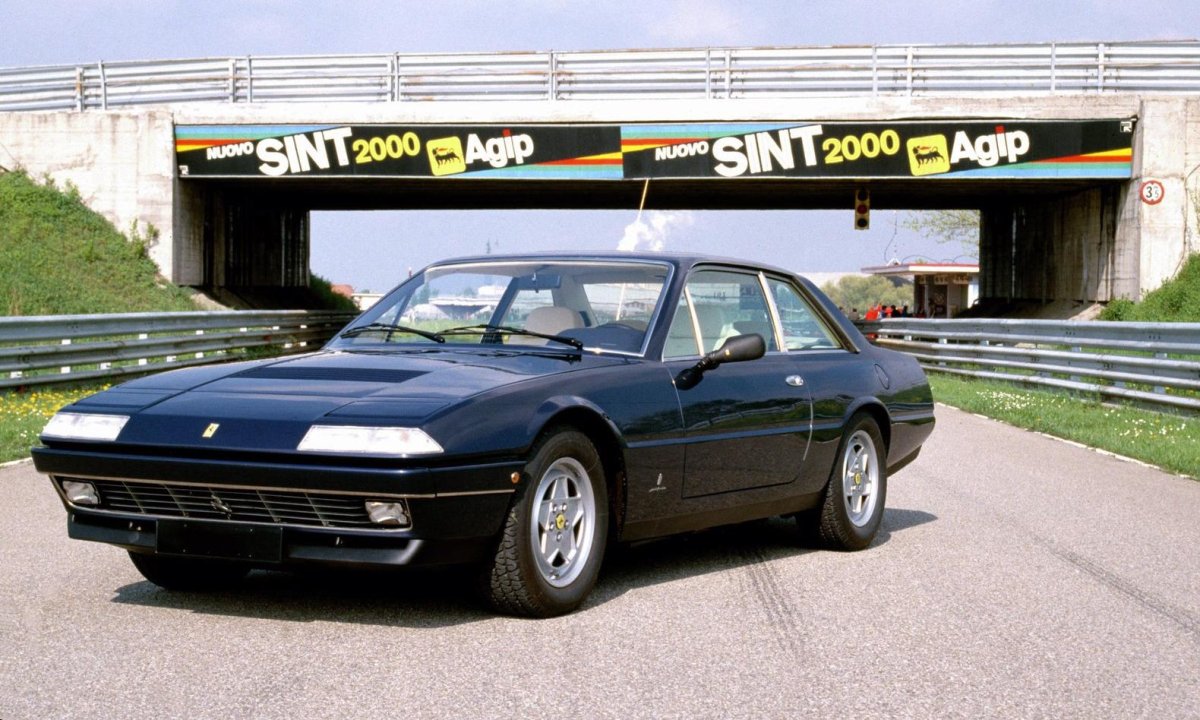 Ferrari 412