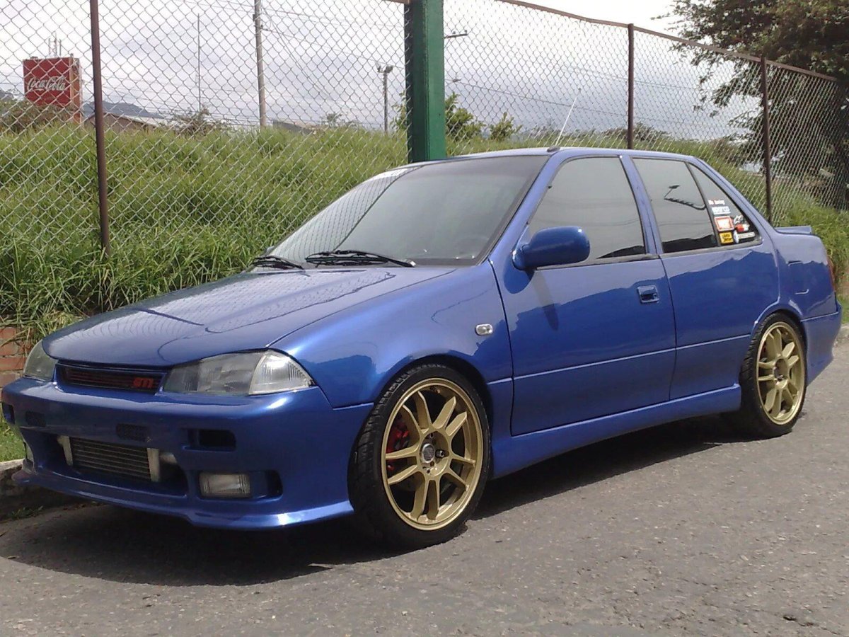 Сузуки Свифт 2 седан