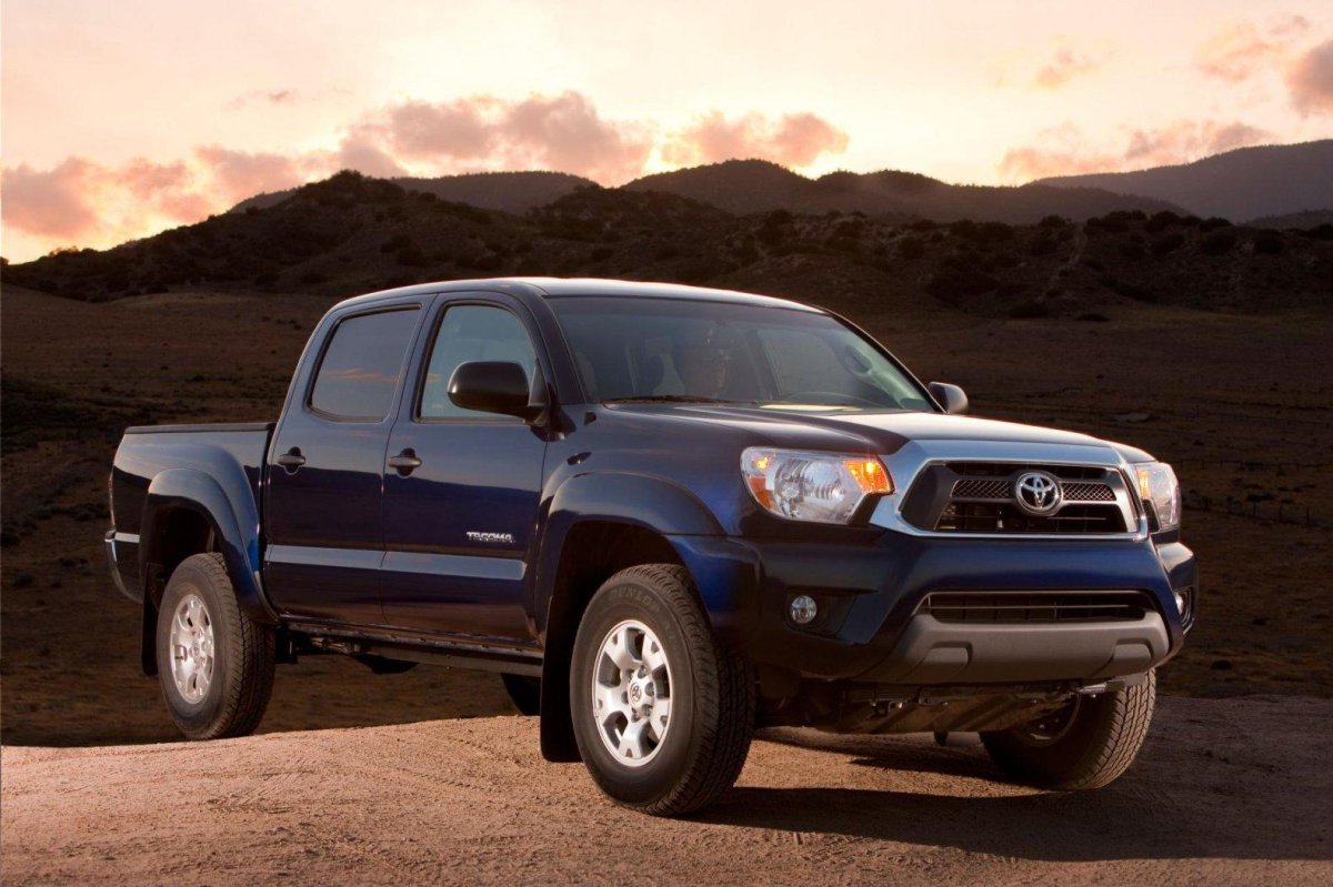 Toyota Tacoma 2