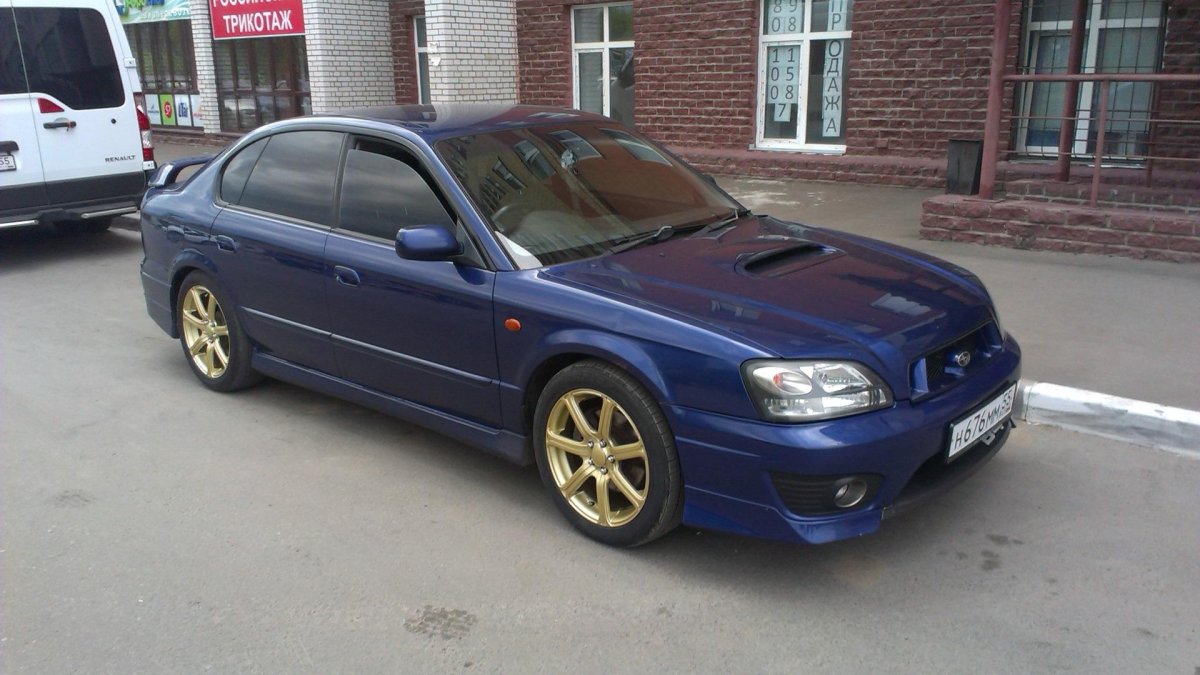 Субару Легаси б4 универсал