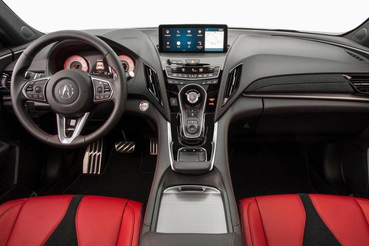 Acura RDX 2021 салон