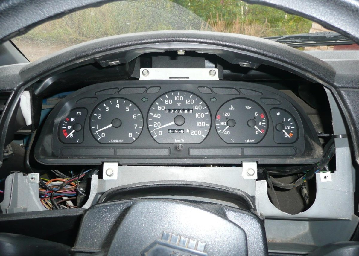 Приборный щиток ГАЗ 3302