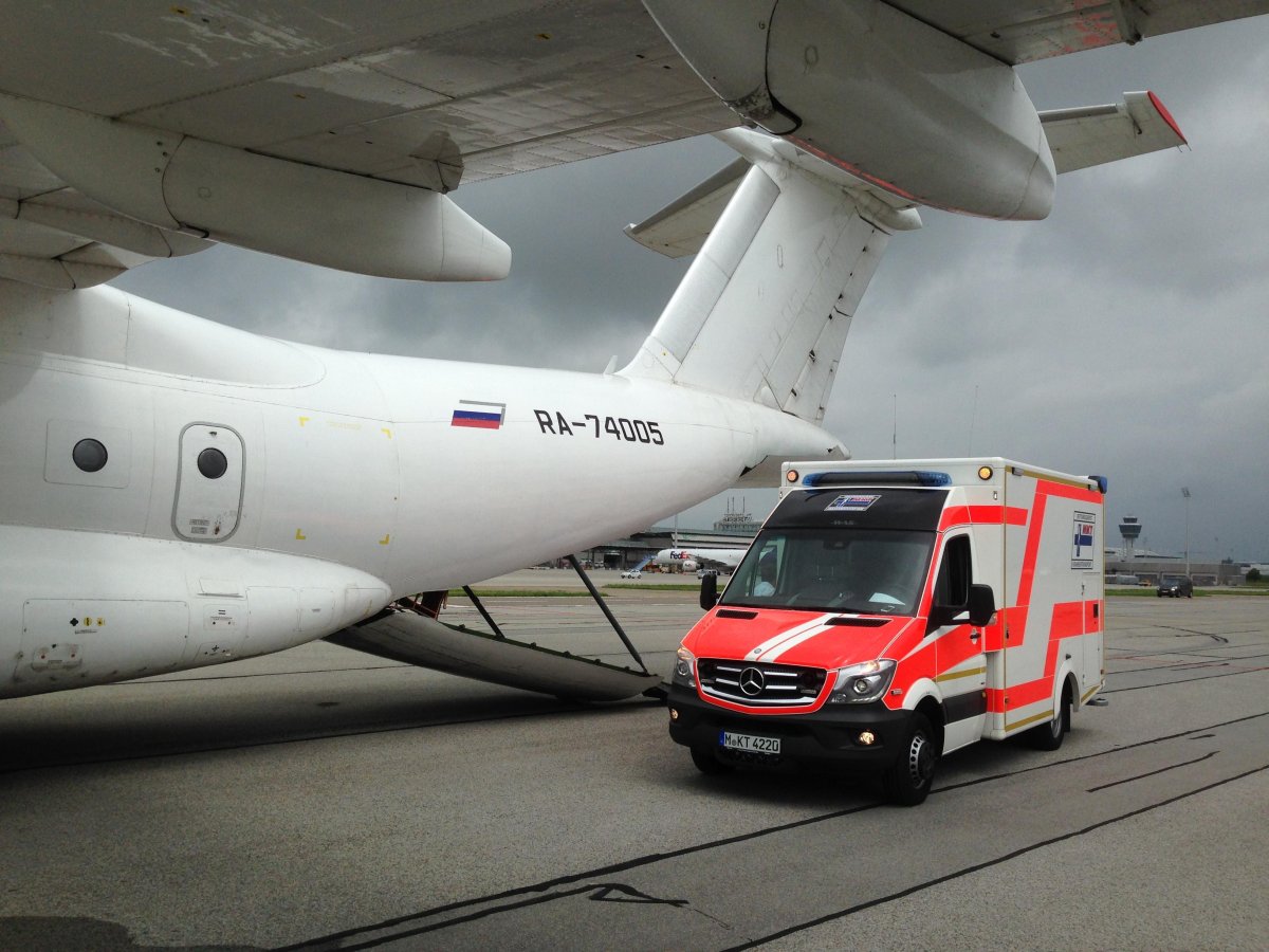 Медицинский самолет