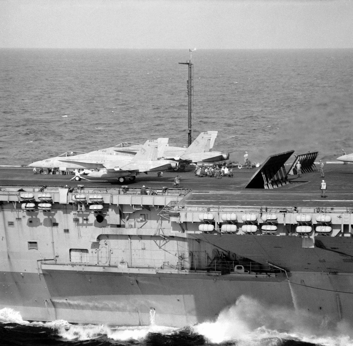 Авианосец Энтерпрайз 1942