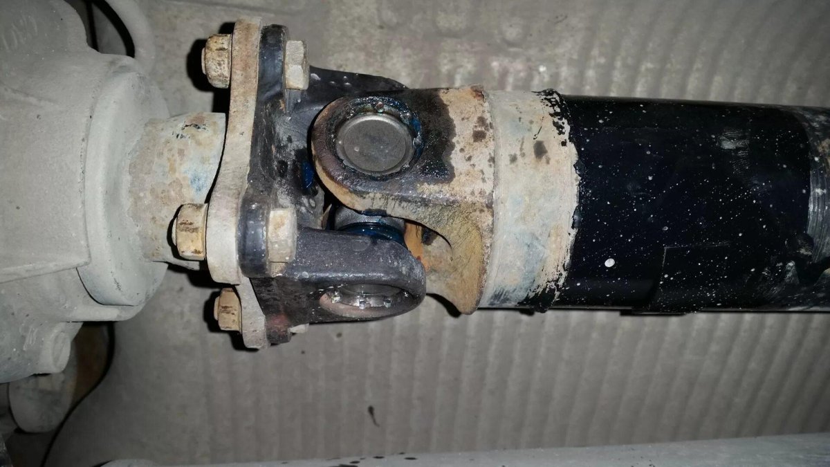 Карданный вал Nissan x-Trail t31