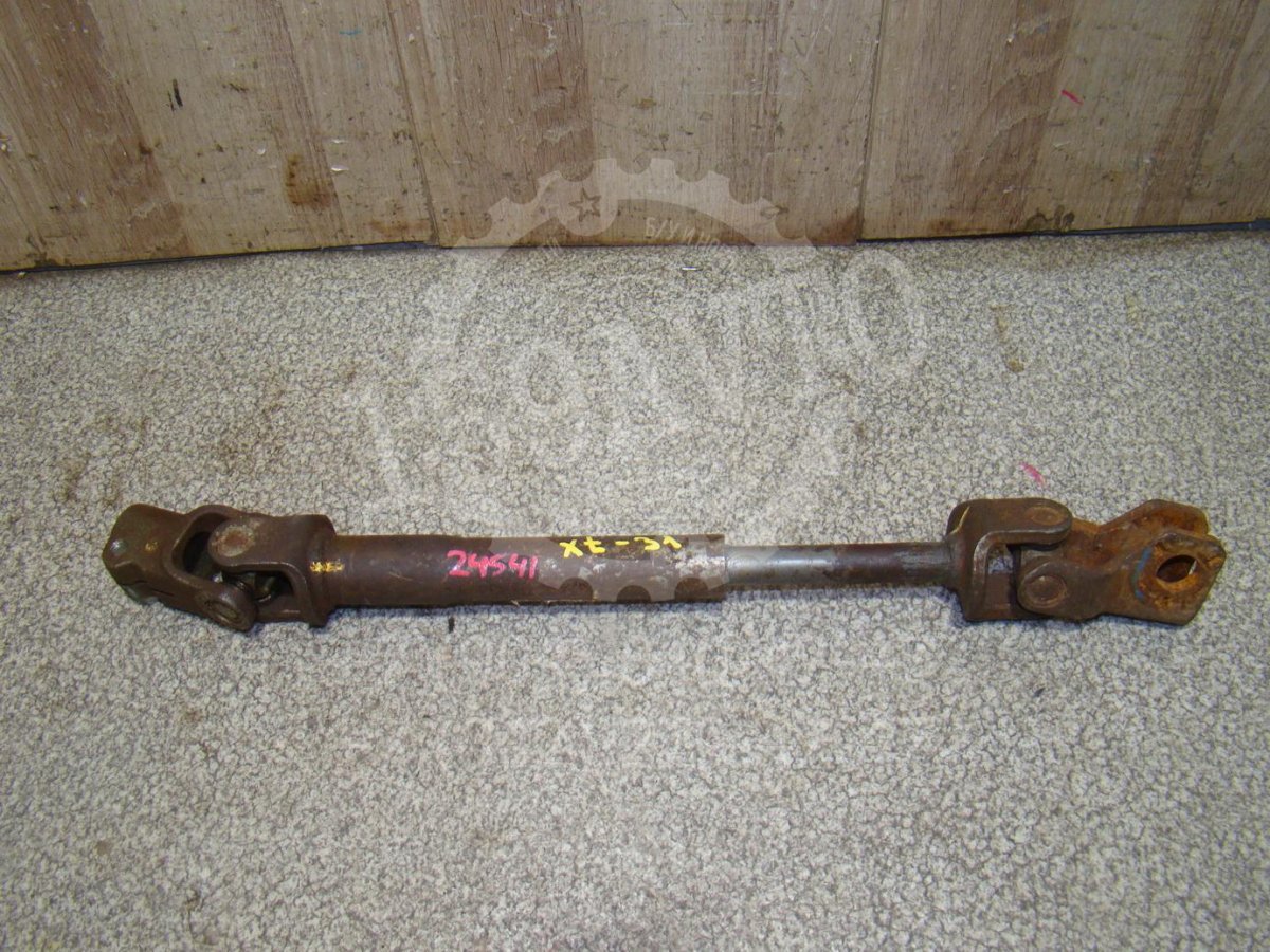 Рулевой кардан Ниссан т30