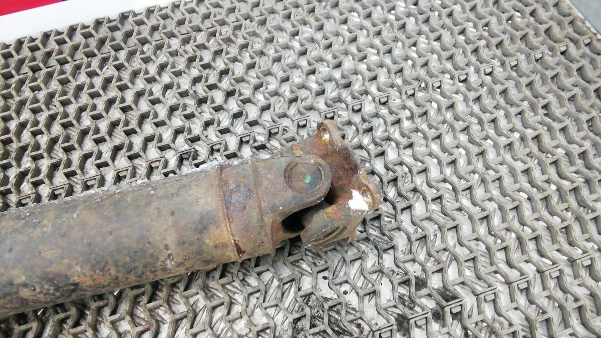 Карданный вал Ниссан Кашкай j10