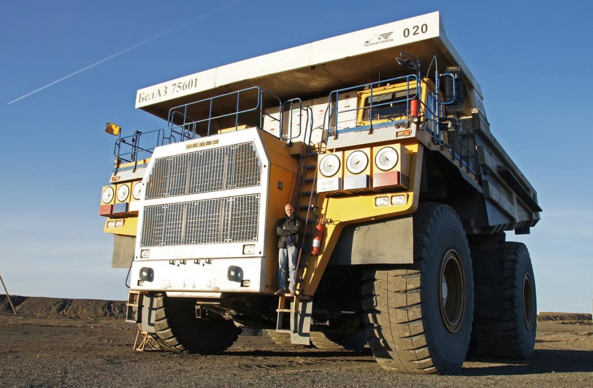 БЕЛАЗ-75710 самосвал